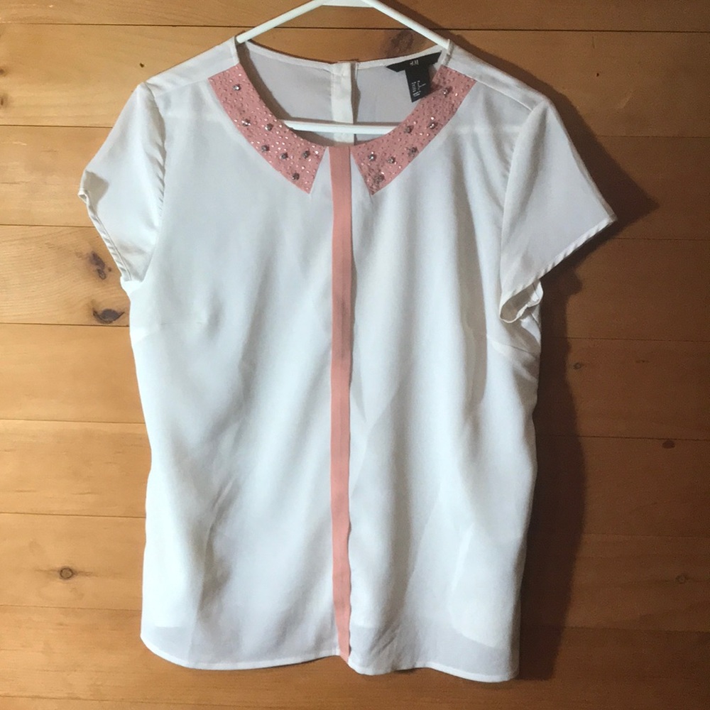 H&M light cream colored blouse